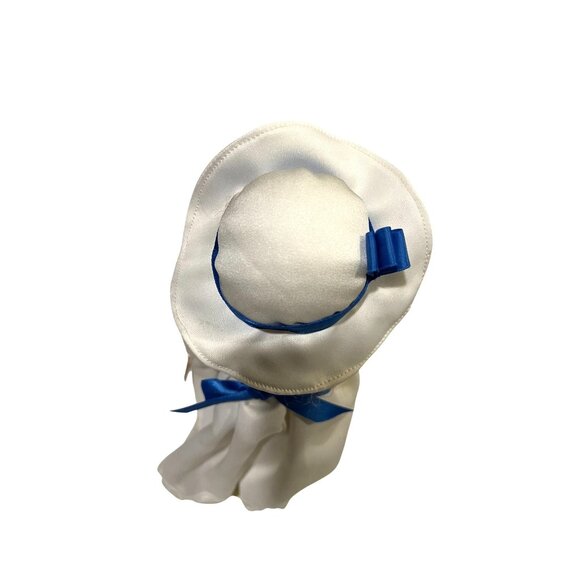 Royal Doulton and Nisbet 1981 Porcelain Doll White Lace Dress Hat Blue Ribbon - Picture 6 of 16